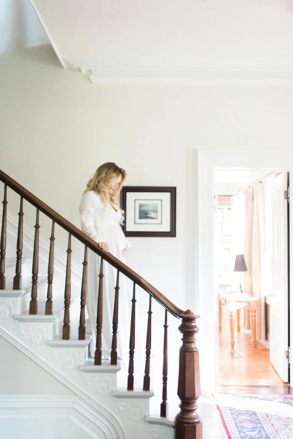How to Look Elegant in Your Maternity Photos now on Cottage Hill cottagehill.co10.jpg