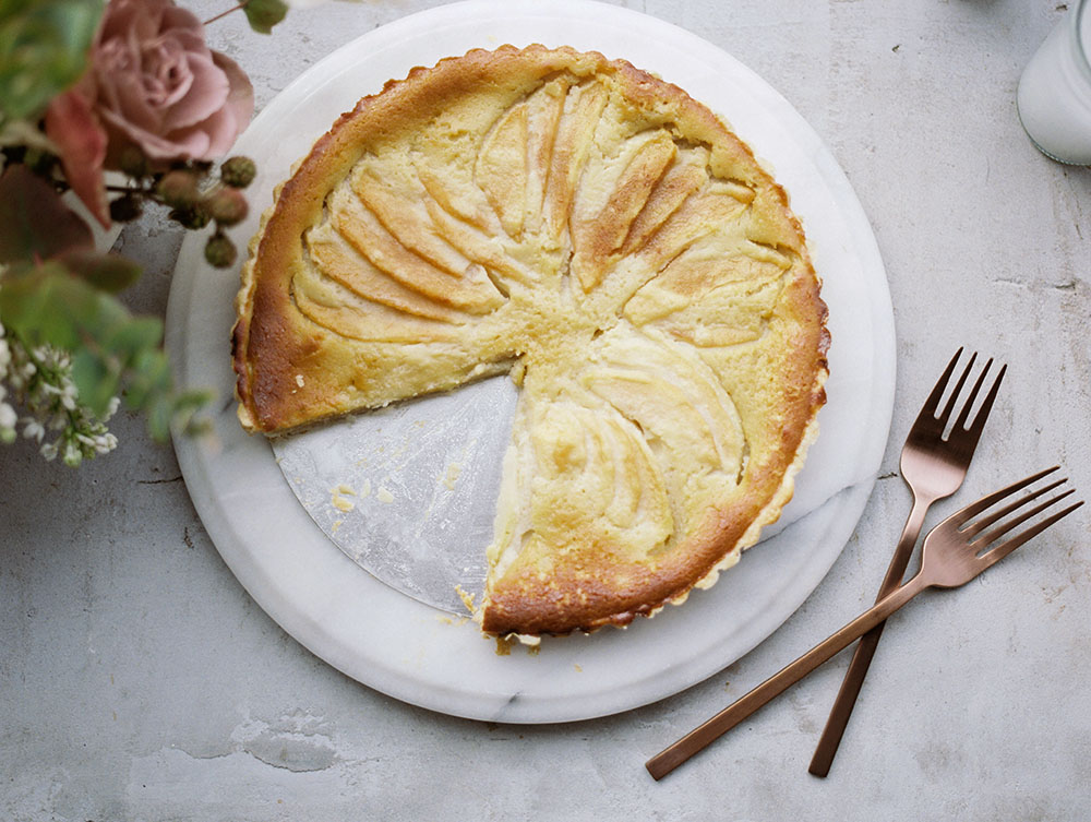 How to Host a Beautiful Galentines on cottagehill.co11.jpg