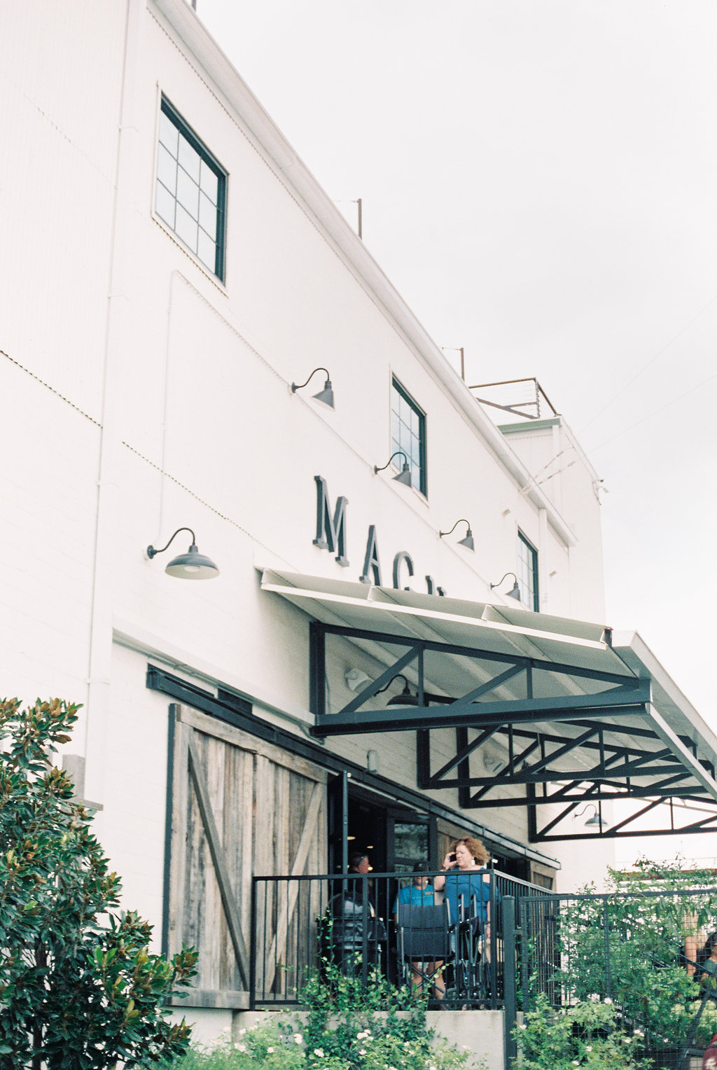 The 7 Things You Must Do at Magnolia Market on Cottage HIll | cottagehill.co40.jpg