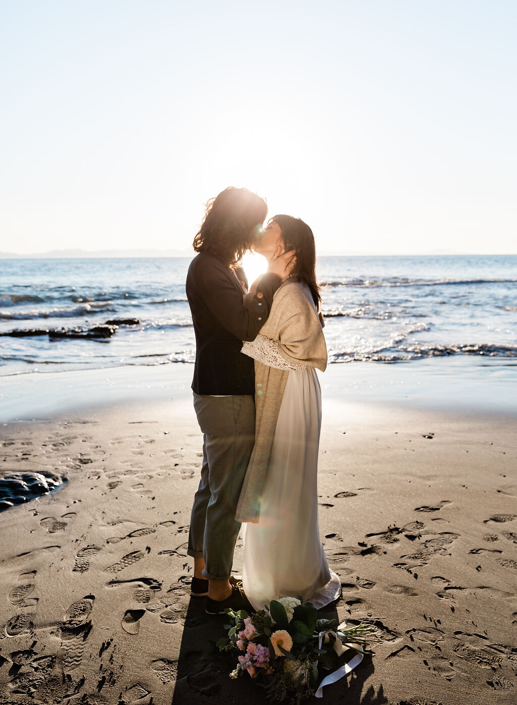 mystic-beach-elopement-43.jpg