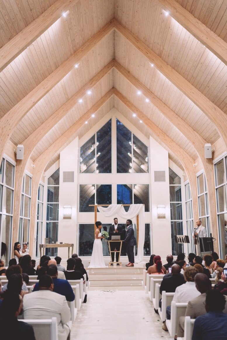 glass-chapel-tulsa-wedding-24.jpg