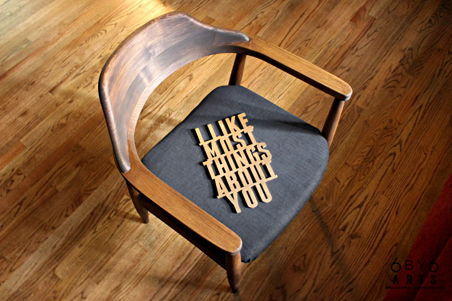 Complete! Now it's not only my desk chair but a photoshoot prop. 