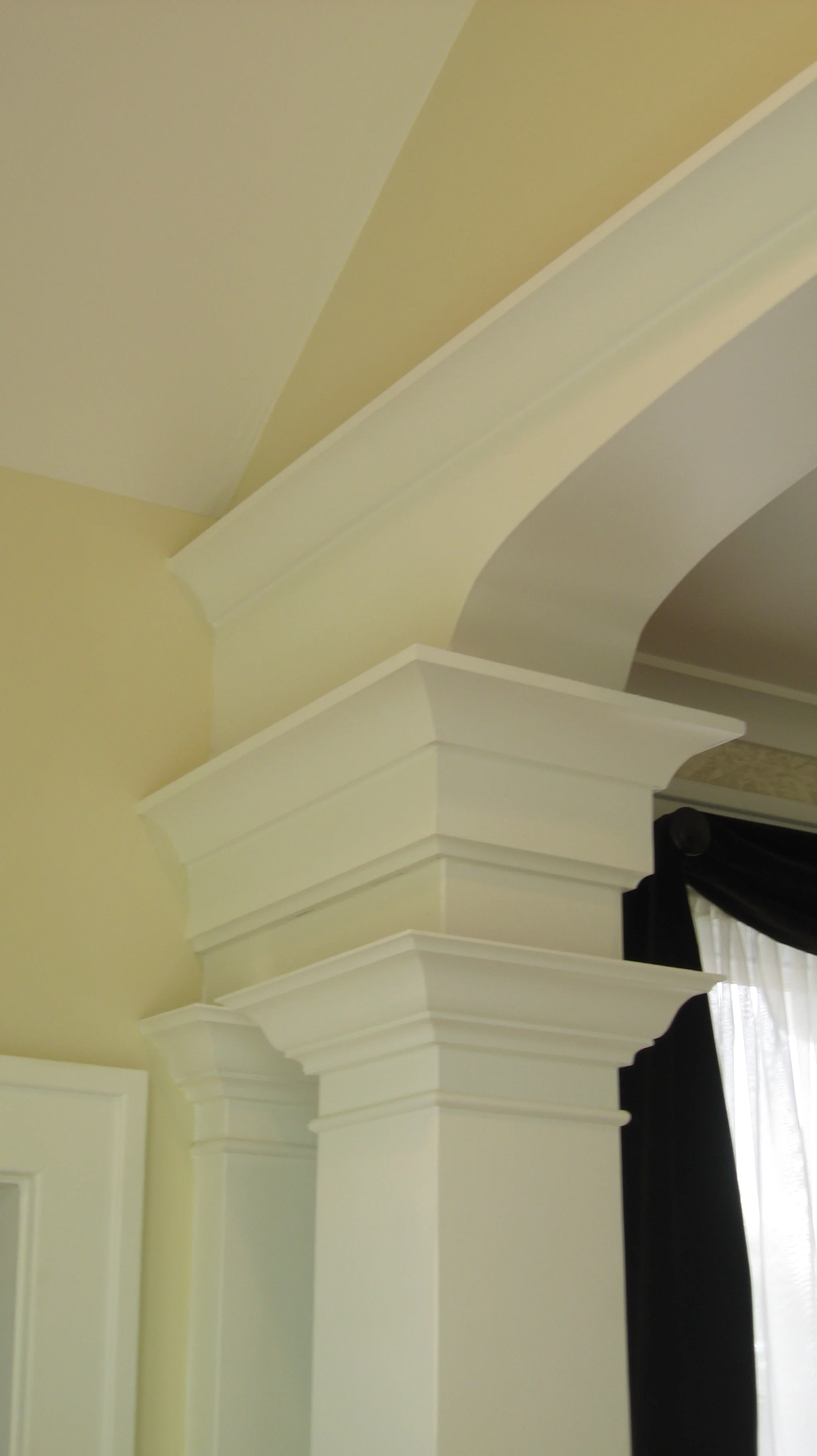 Dining Room Arch Detail