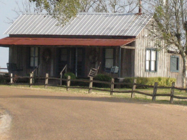   The town had cozy cabins and historic homes sprinkled throughout.  