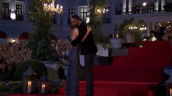 Sarah Trott - Bachelor 25 - Matt James - Discussion - *Sleuthing Spoilers* Gif4