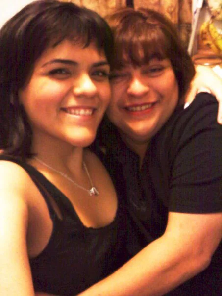 Mami & I love taking selfies together :)