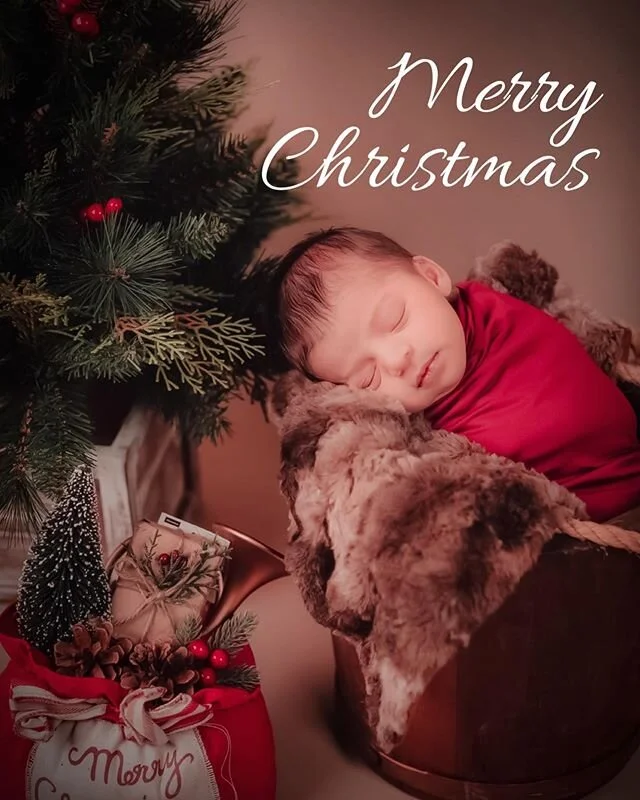 Our baby Emilia is the best gift we have ever received. Emi, we are so blessed to have you be part of our family! #MerryChristmas from our little family to you all! Love and be kind to one another 🎄❤️🍾🎄 #Christmas2019 #merrynavidad #christmasbaby 