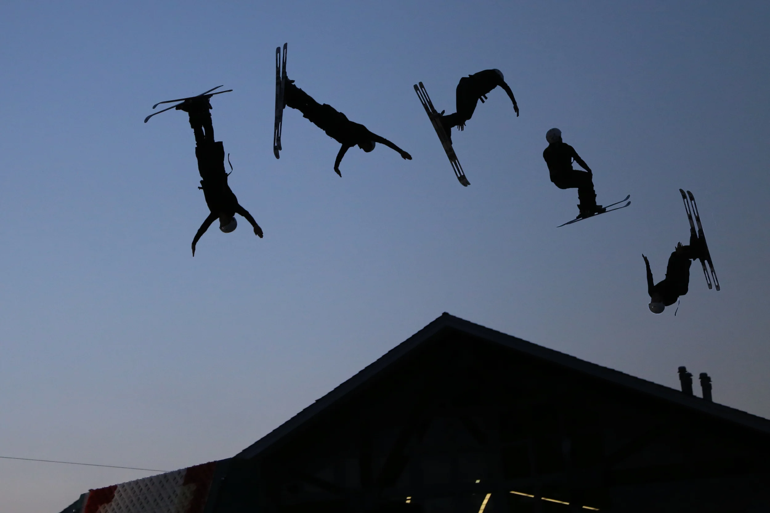 Skiier tricks at the Psicocomp