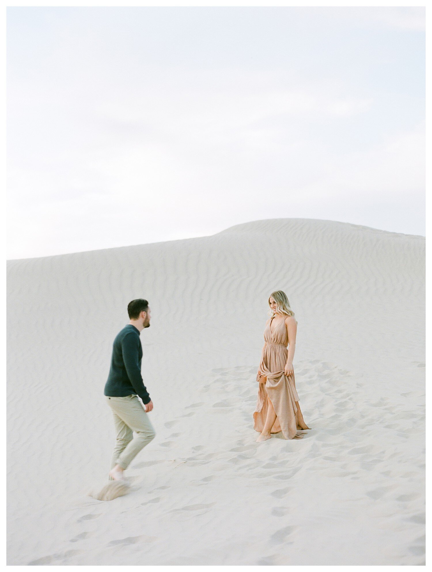 Heidi&Carson-Sand-Dunes-Engagement_Photography_0025.jpg