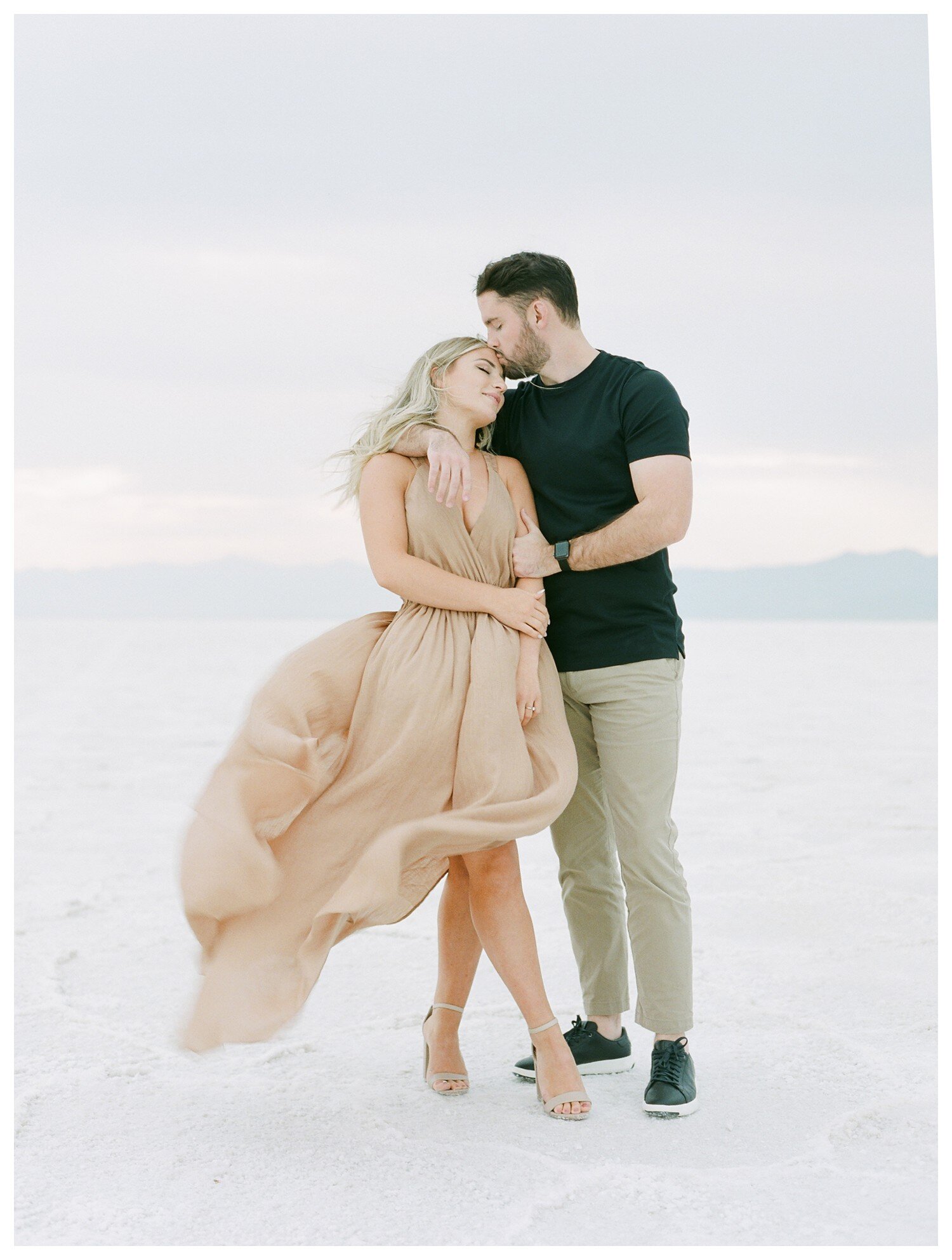 Heidi&Carson-Sand-Dunes-Engagement_Photography_0028.jpg