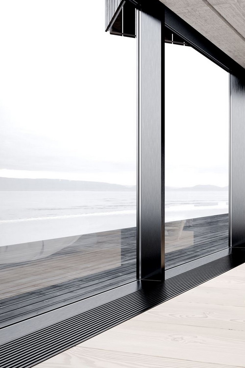 Modern architecture design with sea view ITCHBAN.com