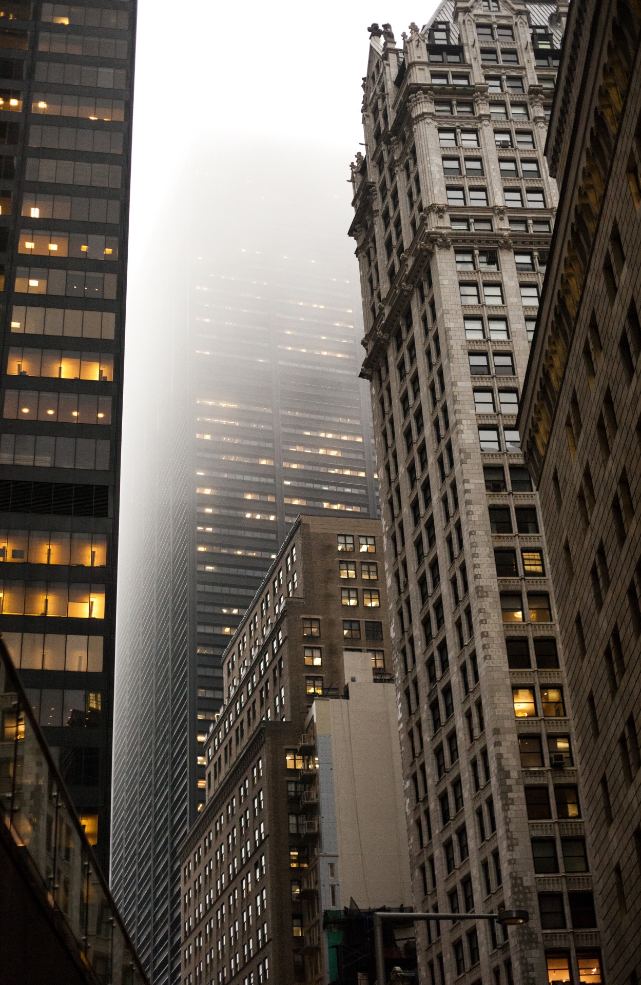 New York Building skyline with fog ITCHBAN.com