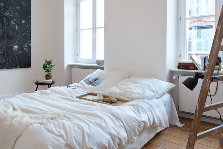 New York Loft styled bedroom with great natural light ITCHBAN.com