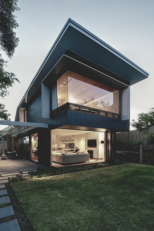 Modern House Design with Glass windowed lounge room ITCHBAN.com