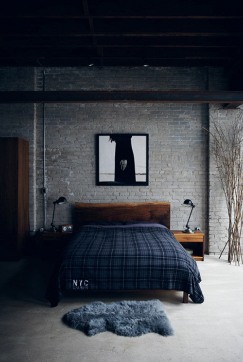 Exposed brick bedroom ITCHBAN.com