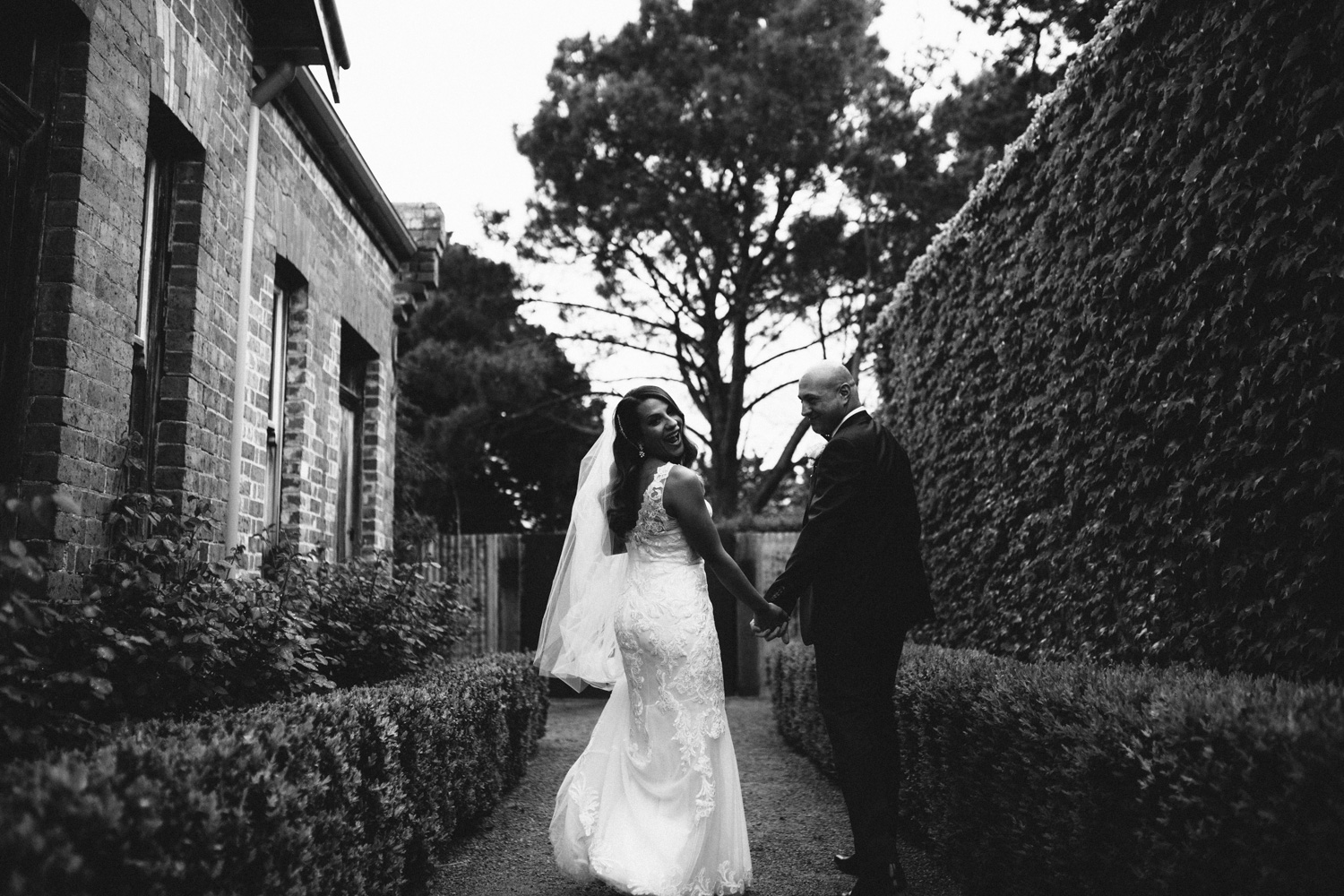 S+C-Blog Stones Of The Yarra-Dean Raphael-Melbourne Wedding Photographer-119.jpg