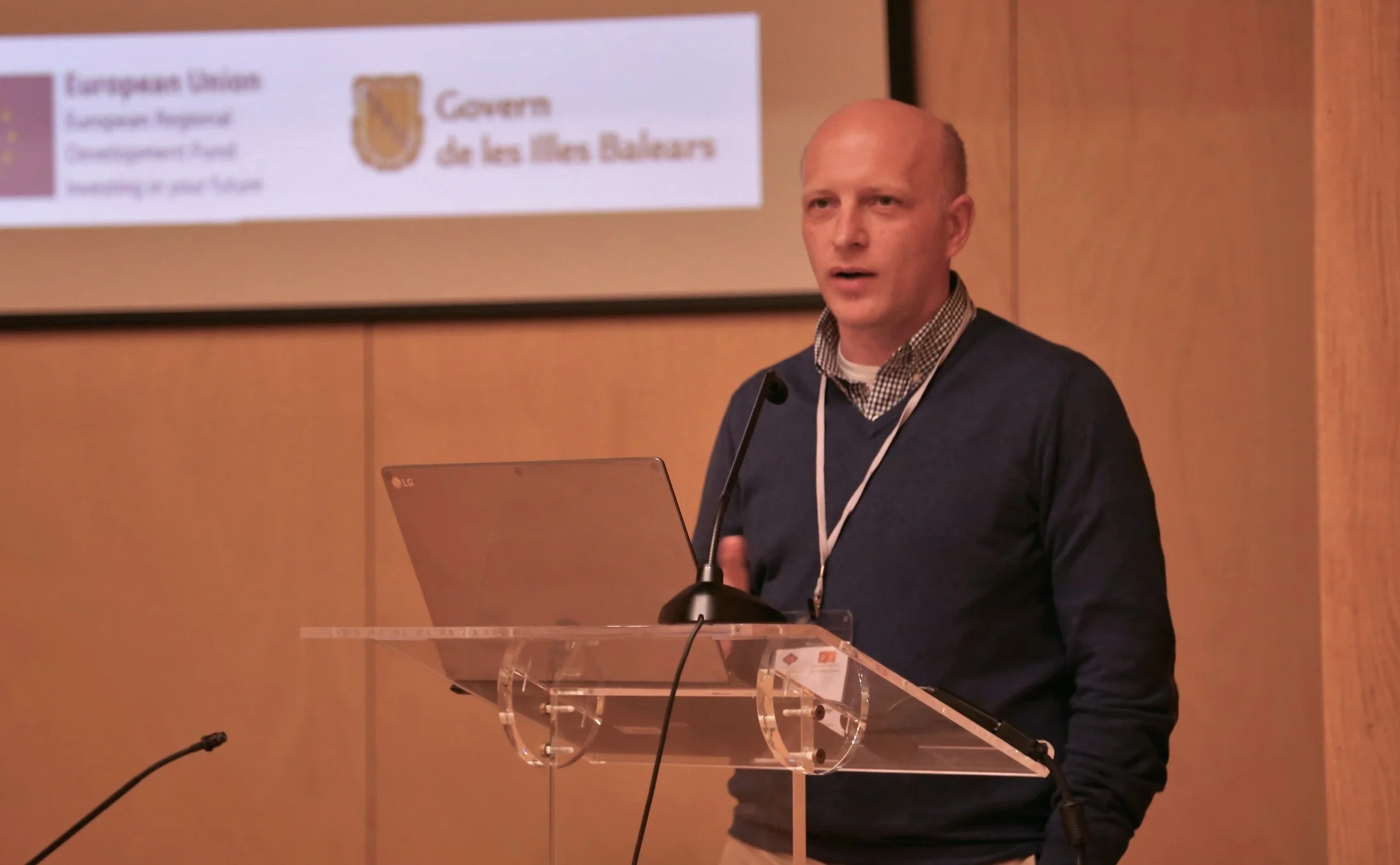 Prof. Fabrice Parmentier delivering the keynote address at the 13th Annual Meeting of the APPE (April 13th, 2018)