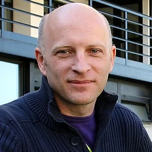 Professor of Psychology Auditory attention, deviance distraction, short-term memory, cognitive aging Personal website