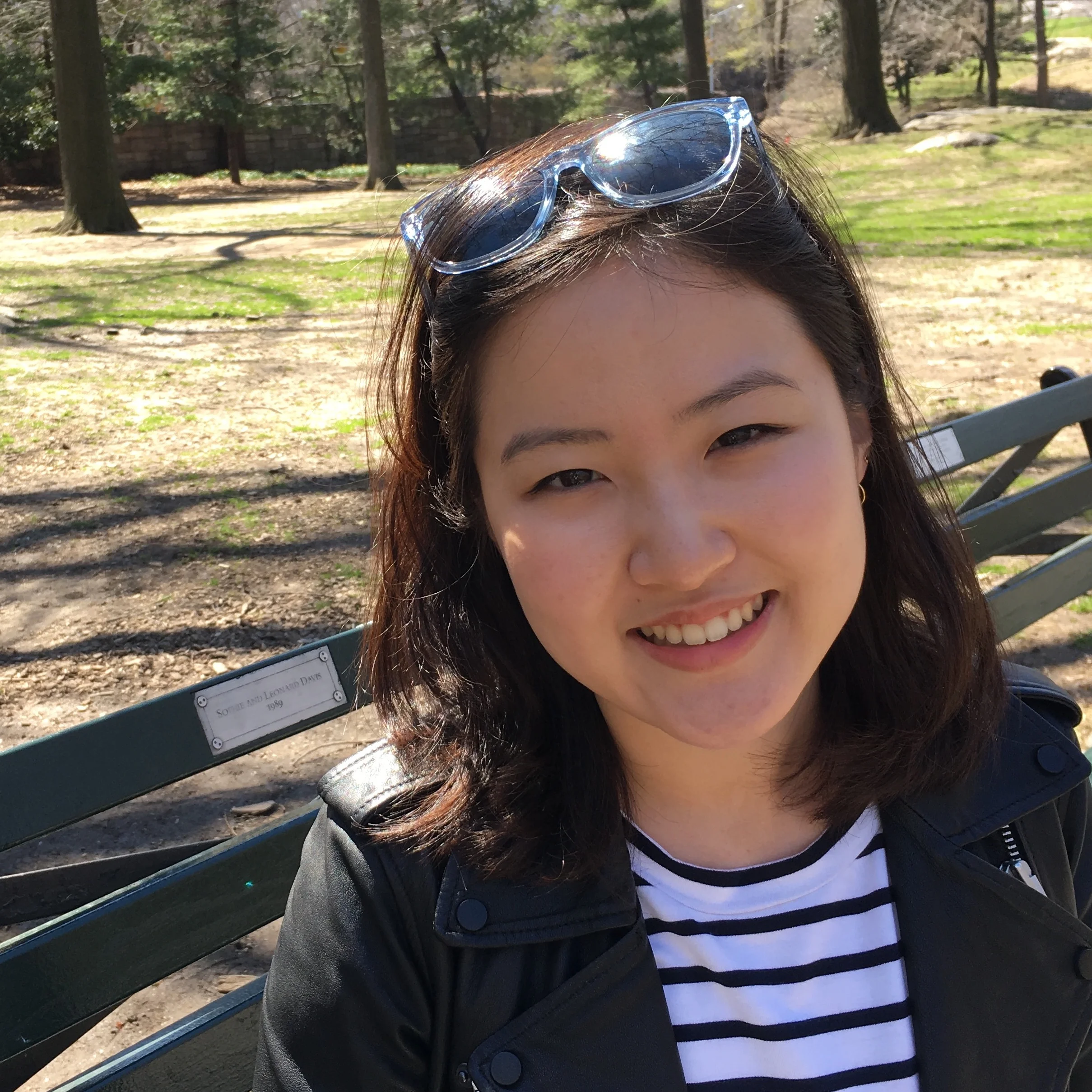Jenna Lee '18 DJ Journalism/BIP/IMC Favs: Dean, Baek Yerin, Kim Dong Ryul Guilty of Playing: the same Baek Yerin songs Best Concert: During winter break of my freshman year, I had the chance to see Kim Dong Ryul at his concert, and it was amazing because I've been loving his music since middle school