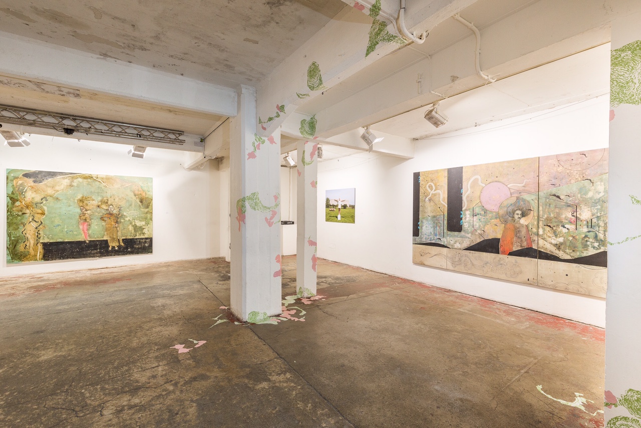 Paintings by Robina Doxi. Installation piece on pillars, by Sejal Parekh and David Wood.