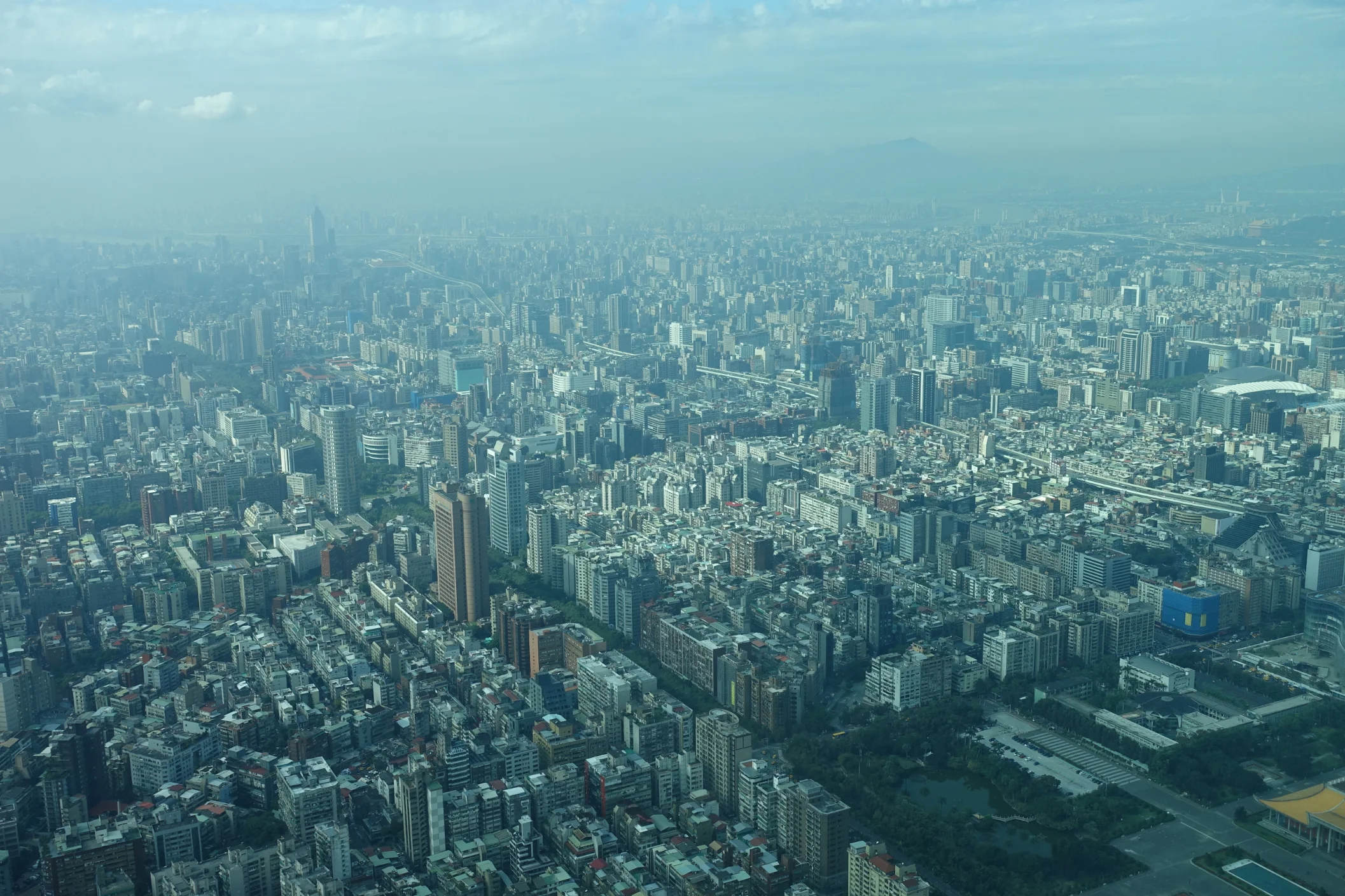 We´d had an enjoyable couple of days exploring Taipei; but keen to get out of the metropolis