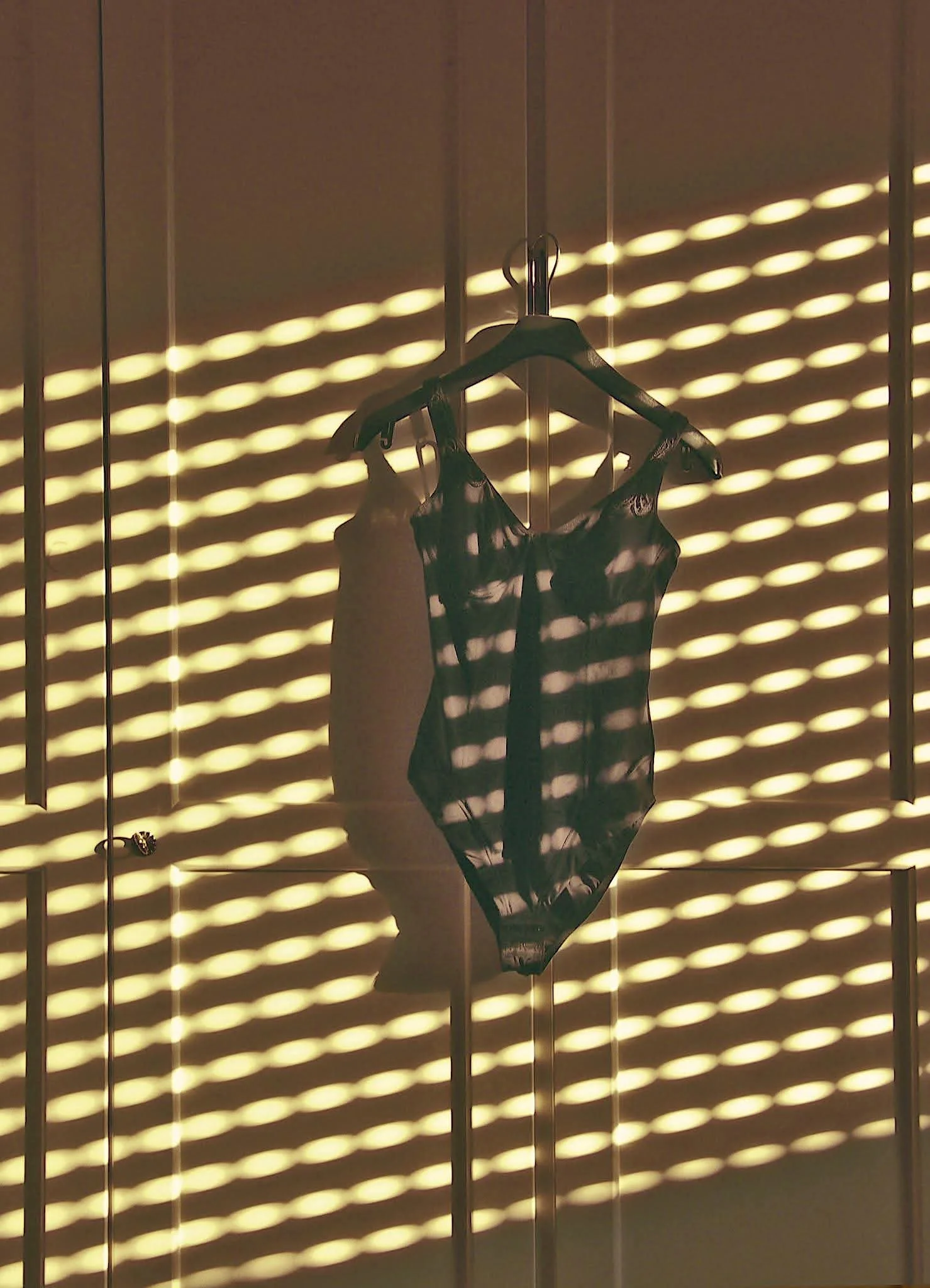 Black body hanging in the Berlin sunshine