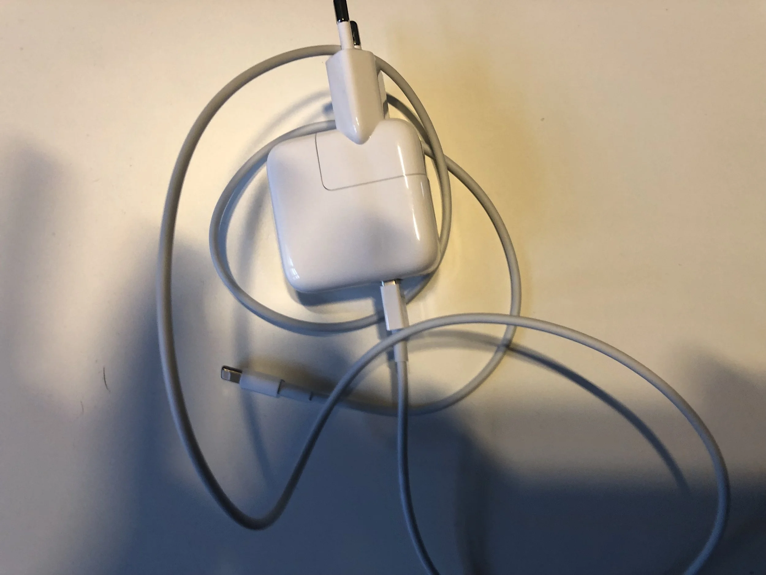 60W iPad Powerbrick 2