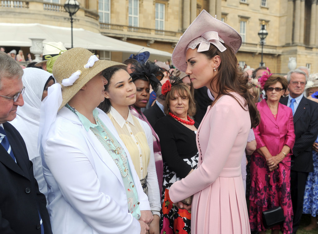 Kate-Middleton-chatted-others-who-attended-garden-party.jpg