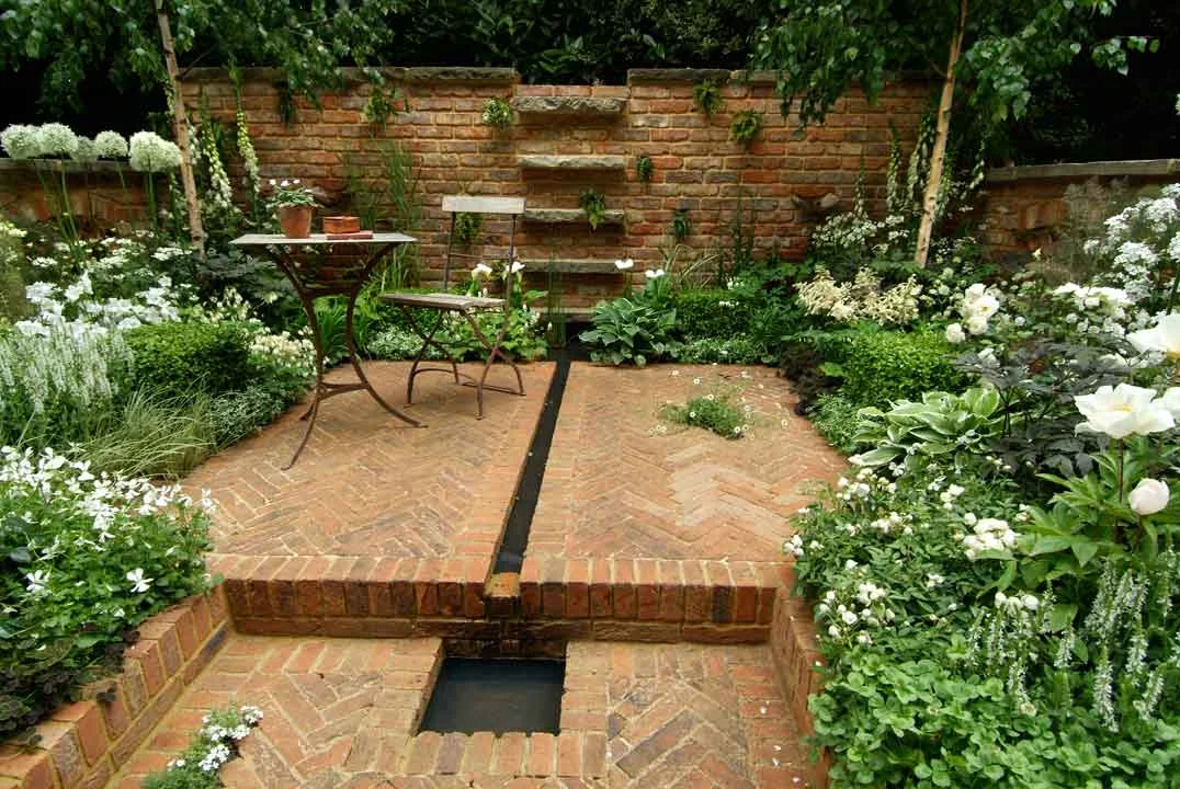 Tips for Small garden ideas