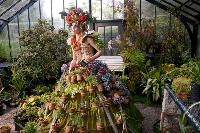 Weed Robes: the Mobile Garden Dress by Nicole Dextras. Nicole Dextras is an environmental artist whose artworks follow the seasons. Is there irrigation for this small container garden? photo: Nicole Dextras