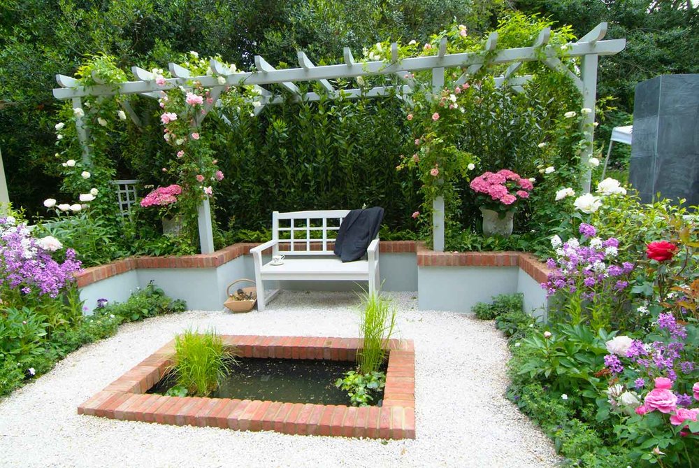The pink and grey color scheme was a color combination favored by Dior in this small space garden design.&nbsp;photo©Todd Haiman Landscape Design 2016