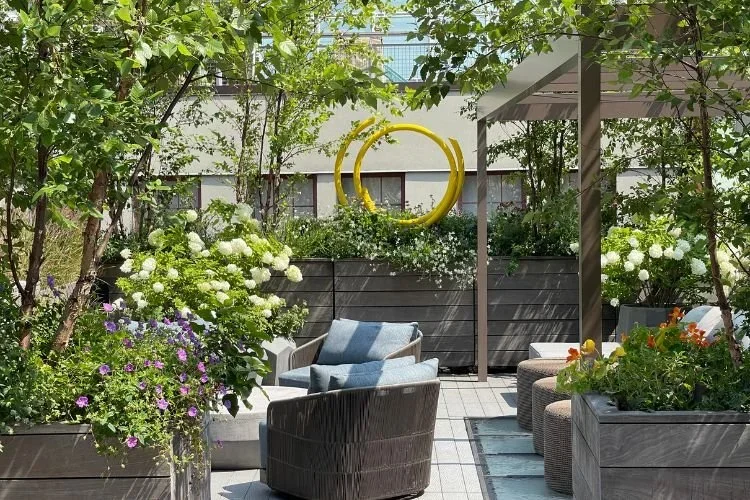 How Can I Maximize Space in a Small Rooftop Garden?
