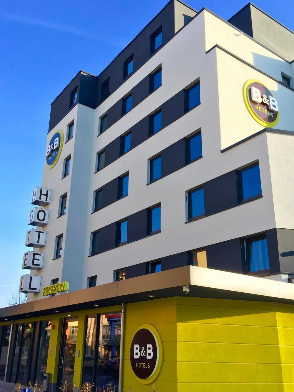 13 X B B Hotels Eed European Estate Development Gmbh