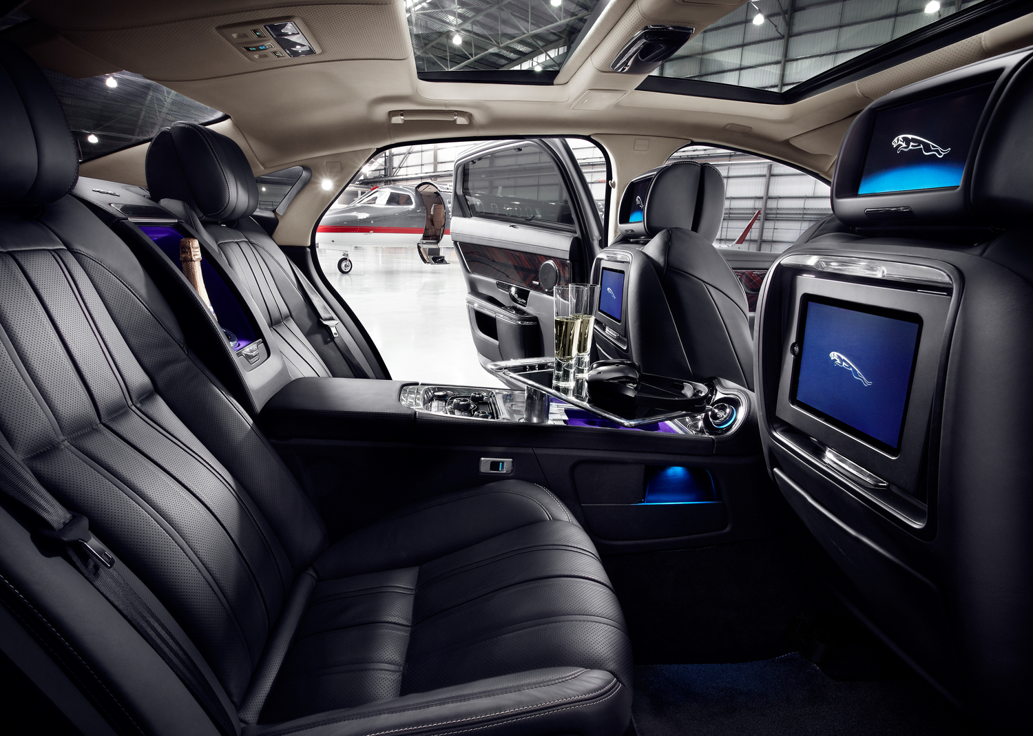 Jaguar Xj Ultimate Edition Design Q