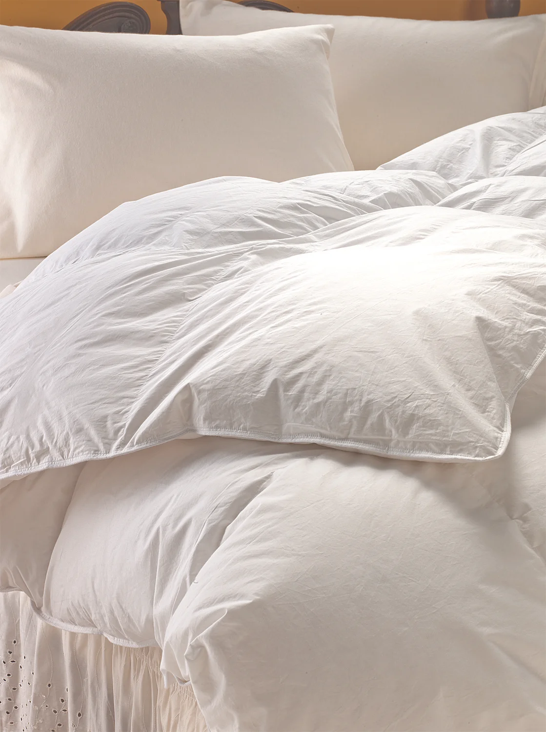 60230_f60230_onBed_vert.jpg