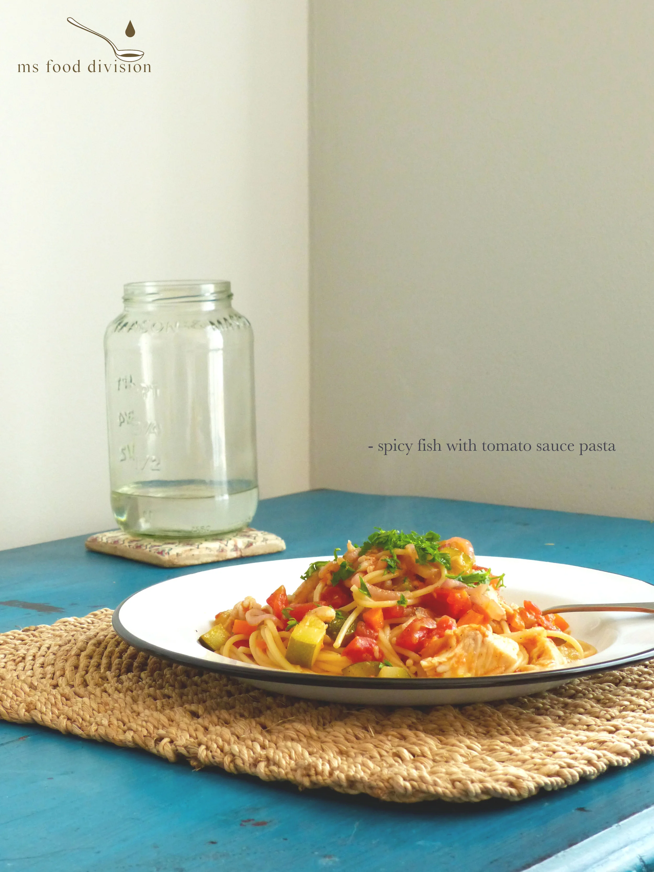 Ingredients (for one person): 1 fish fillet, seasoned 1/2 can diced tomato sauce 1 cup vegetable stock 1/2 zucchini, diced 1/2 red onion, finely chopped 1-2 garlic, chopped 1 chili, chopped 1/2 carrot, finely chopped 1 celery stalk, finely chopped 100g cooked pasta, cook it according to the packaging label 1 handful chopped parsley 1/2 cup white wine extra-virgin olive oil Instructions: 1) Preheat a saucepan with olive oil, add onion, carrot, celery, garlic and chili. Stir and cook for 8-10 minutes under medium low heat. 2) Add zucchini, fish, and white wine under medium high heat. Allow the alcohol evaporates. 3) Add tomato sauce and vegetable stock into the saucepan under medium low heat. Let it cook for 5 minutes. Season. 4) Add the cooked pasta* into the saucepan and stir well. Fire off within 1 minute. 5) Season, drizzle a little more olive oil, and garnish with parsley, and serve. * I usually cook my pasta while I'm in the mid-way of making the sauce so I can be sure that the pasta isn't overcooked. For this dish, it is better to remove the pasta from the pasta water a minute earlier. This allows my pasta to continue cooking when I mix it with the sauce in the saucepan and able to get the al dente effect. 
