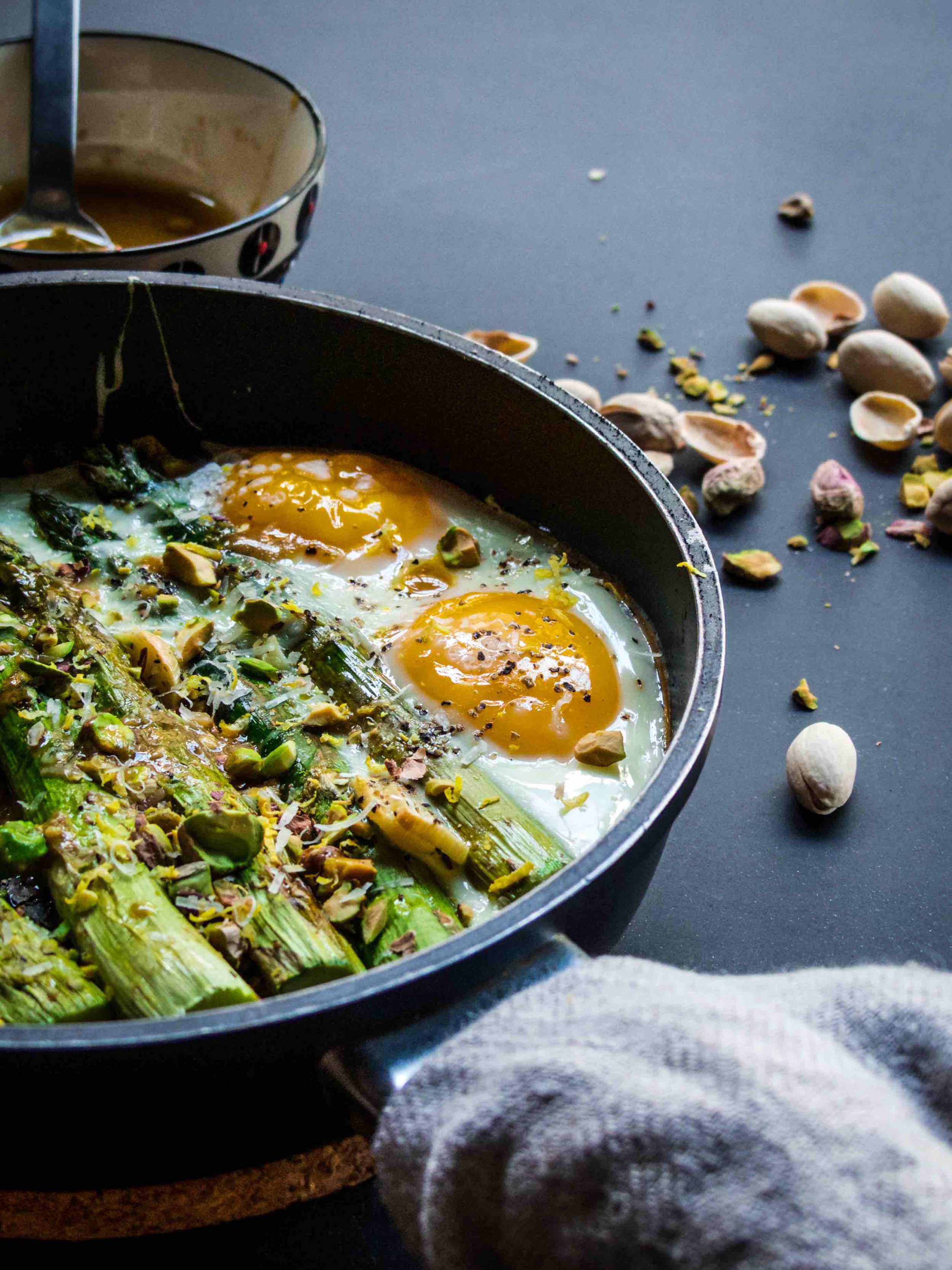 Roasted asparagus with 2 eggs and pistachio (served with a drizzle of honey mustard vinaigrette)