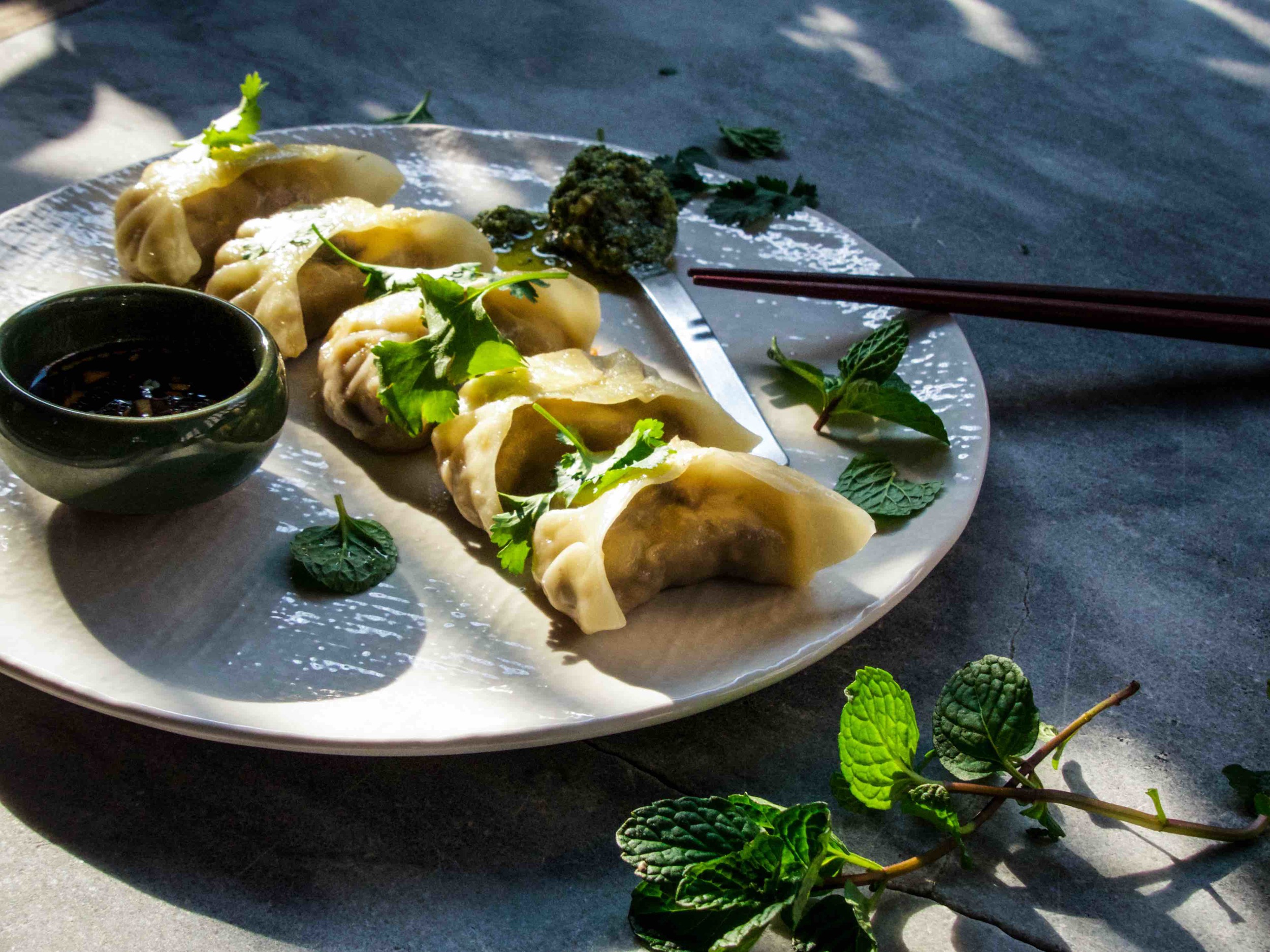 These delicious dumplings were made with the freshest ingredients that cost less than HKD30. 