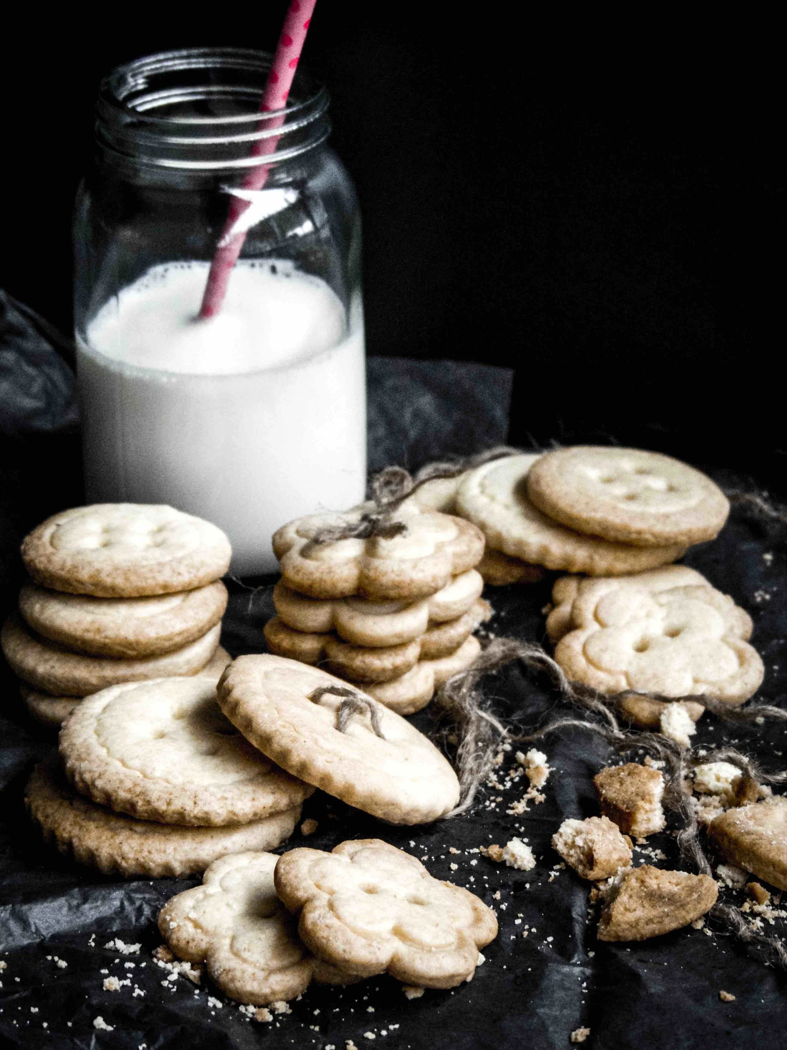 Those buttery cookies don't just look pretty, they taste superb, too. 