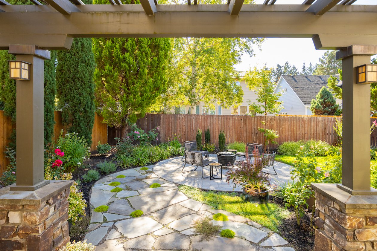 OUTDOOR LIVING ROOMS