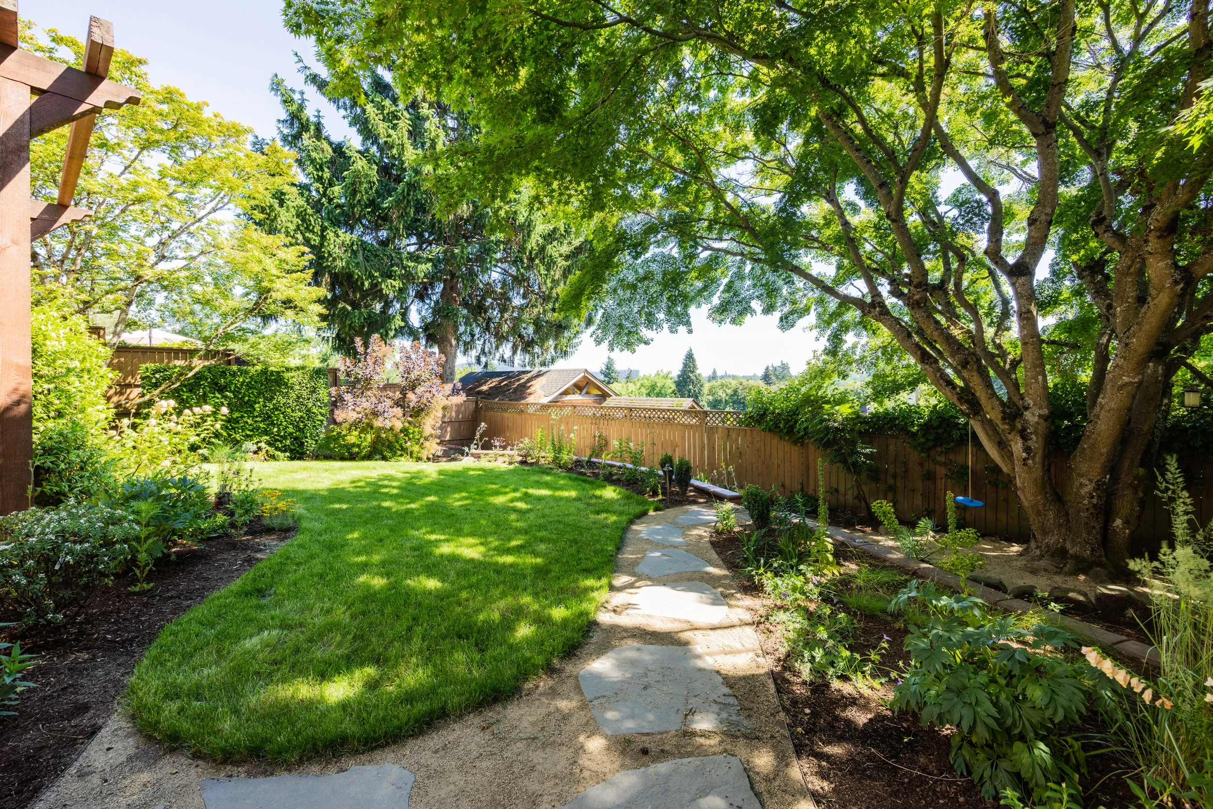 Landscaped Backyard in Hillsboro Oregon