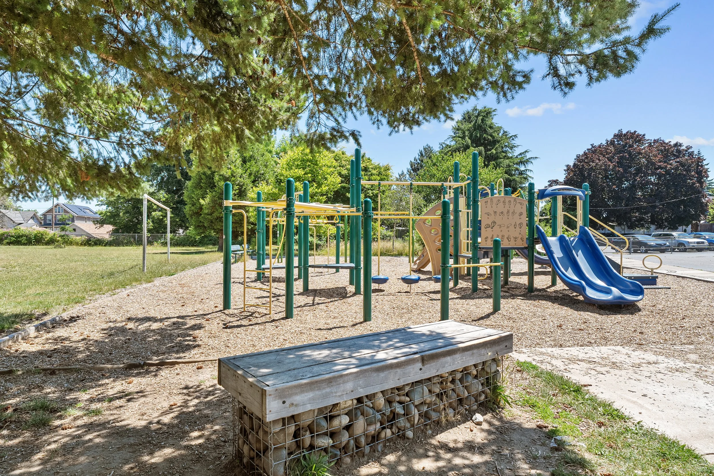 SE Lincoln St_Web Size04.jpg