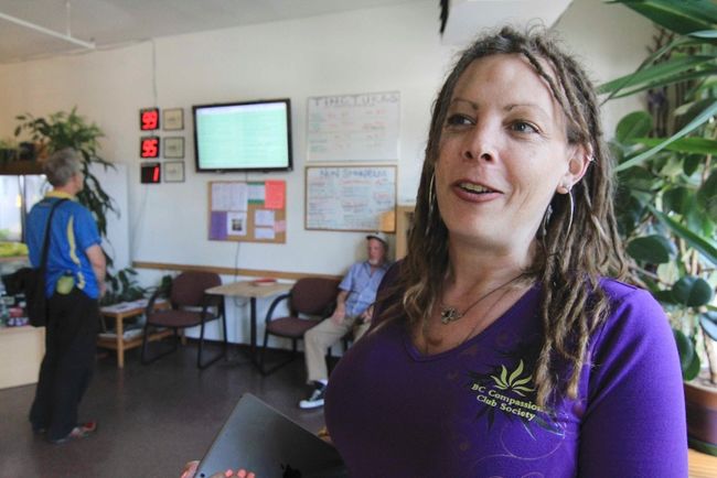 Jamie Shaw, portavoz de la BC Compassion Club Society y presidenta de la Asociación Canadiense de Dispensarios Médicos de Cannabis.