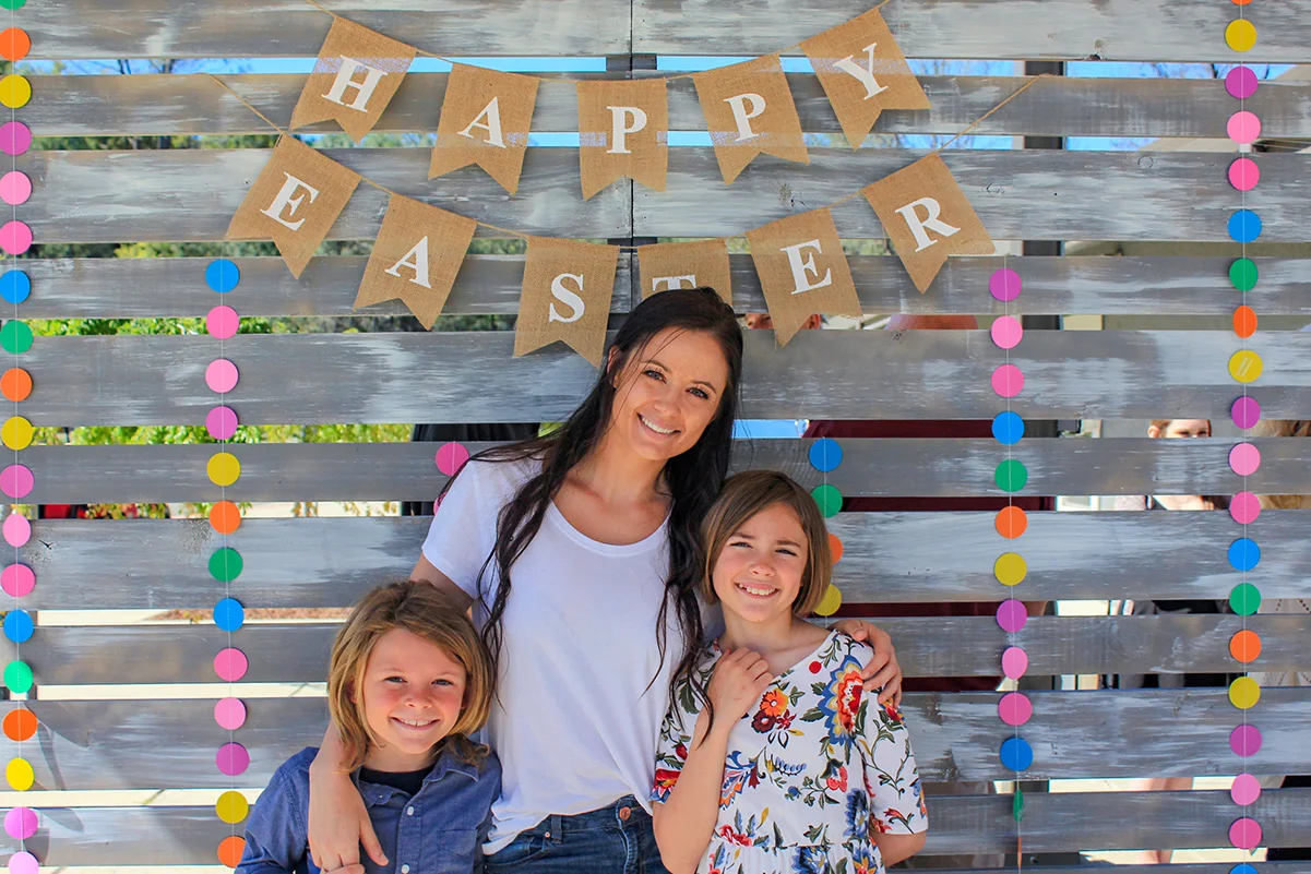 2019-04-20_EasterWall_IMG_7048w.jpg