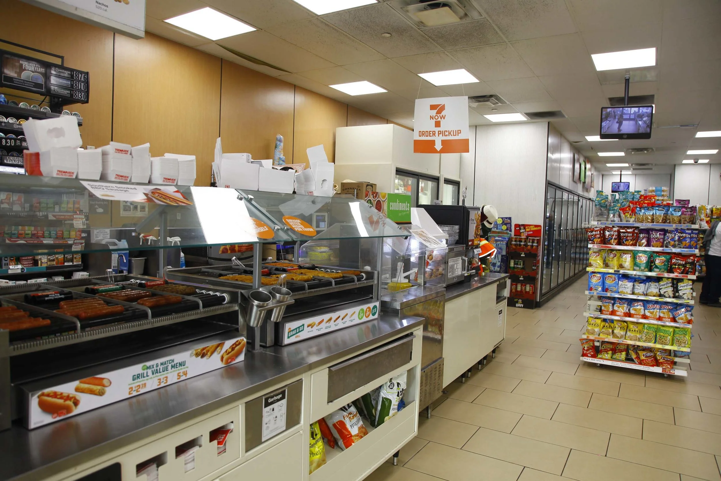 7ELEVEN_03.JPG