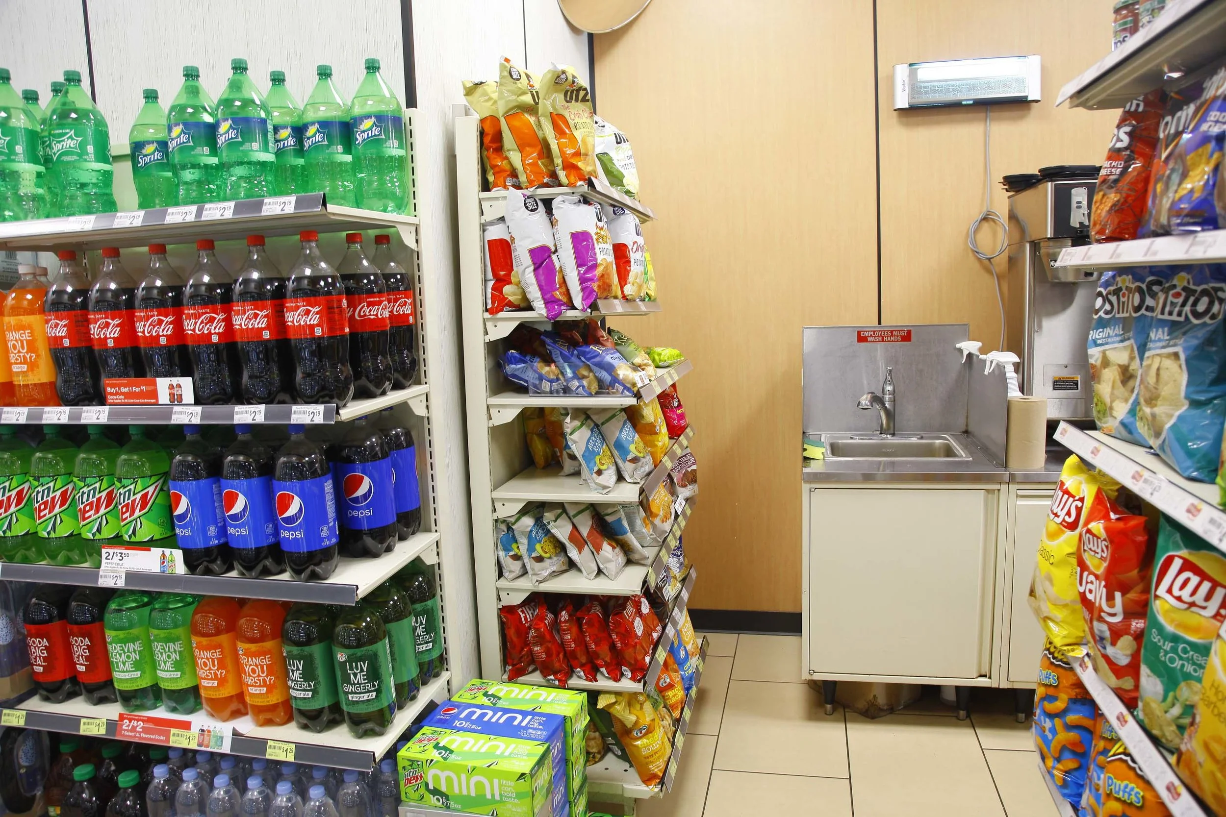 7ELEVEN_10.JPG