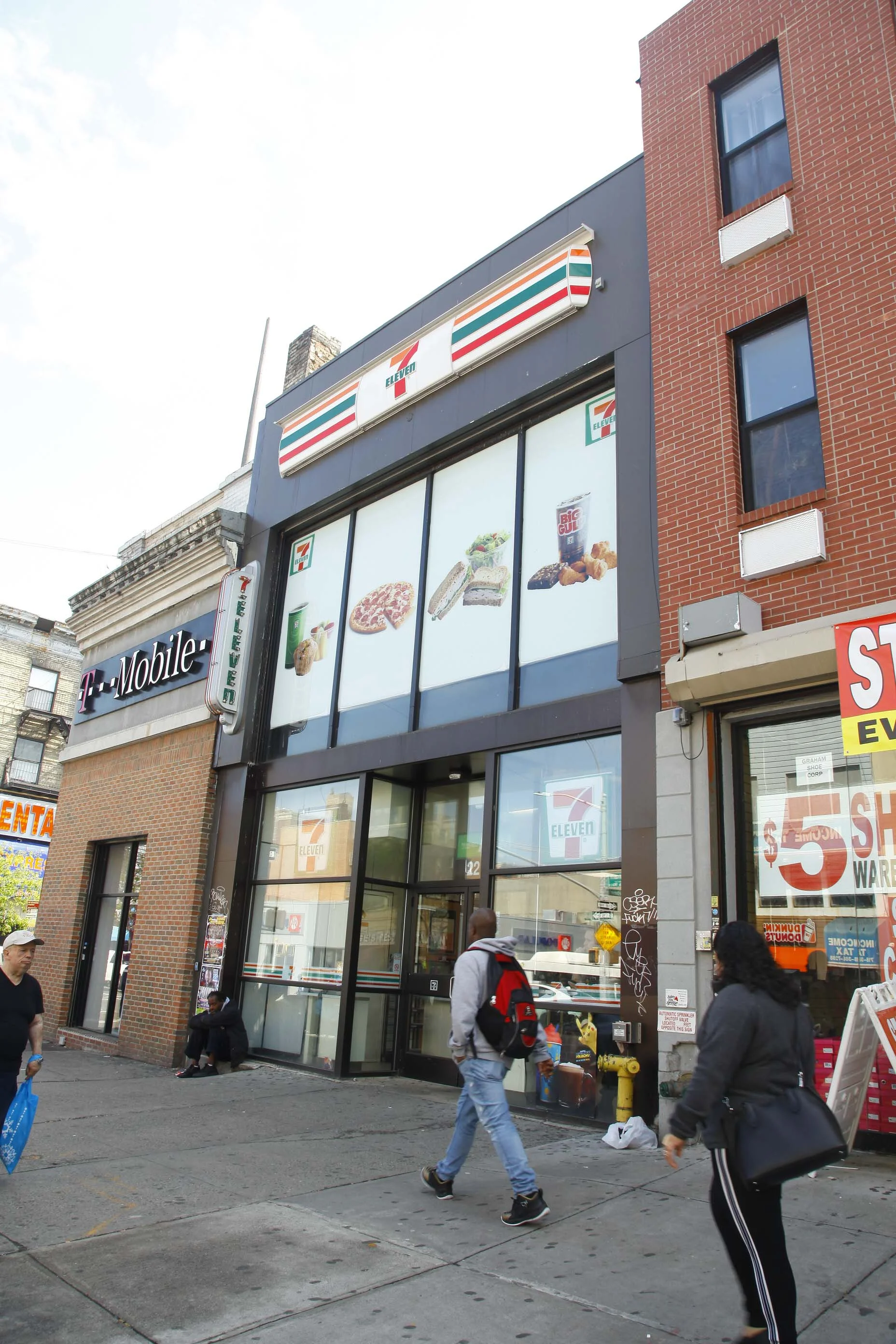 7ELEVEN_02.JPG