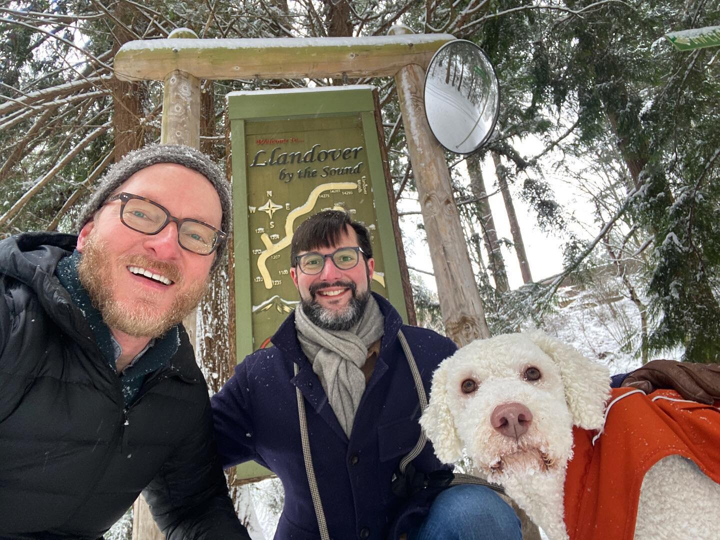 Happy snowy Boxing Day from the three of us out here in the Seattle boondocks. Hope all of you are doing well and having a wonderful holiday. (We never got around to sending cards this year&hellip;so let&rsquo;s pretend this is sorta that!) ☃️🍾🎊