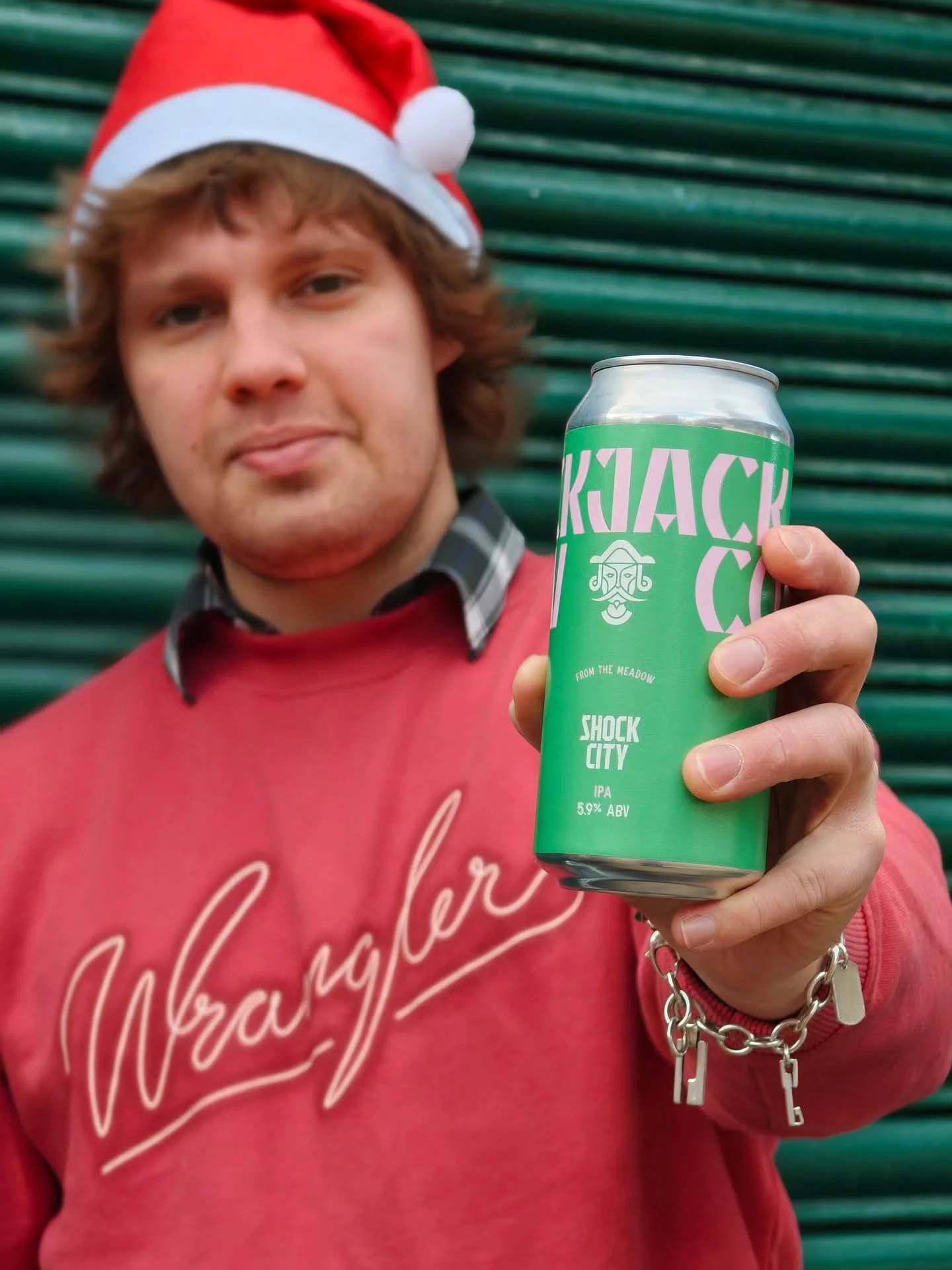 ⚡ Shock City IPA 🏙️

Our last release of the year is both a nod to the past and a look to the future!

We've taken inspiration from those bright, piney IPAs that got us into hops all those years ago, but updated with a mix of modern and classic vari