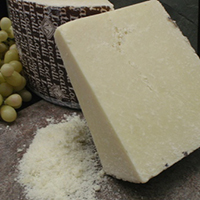 Pecorino Locatelli 9 Mts. Italy (DOP)